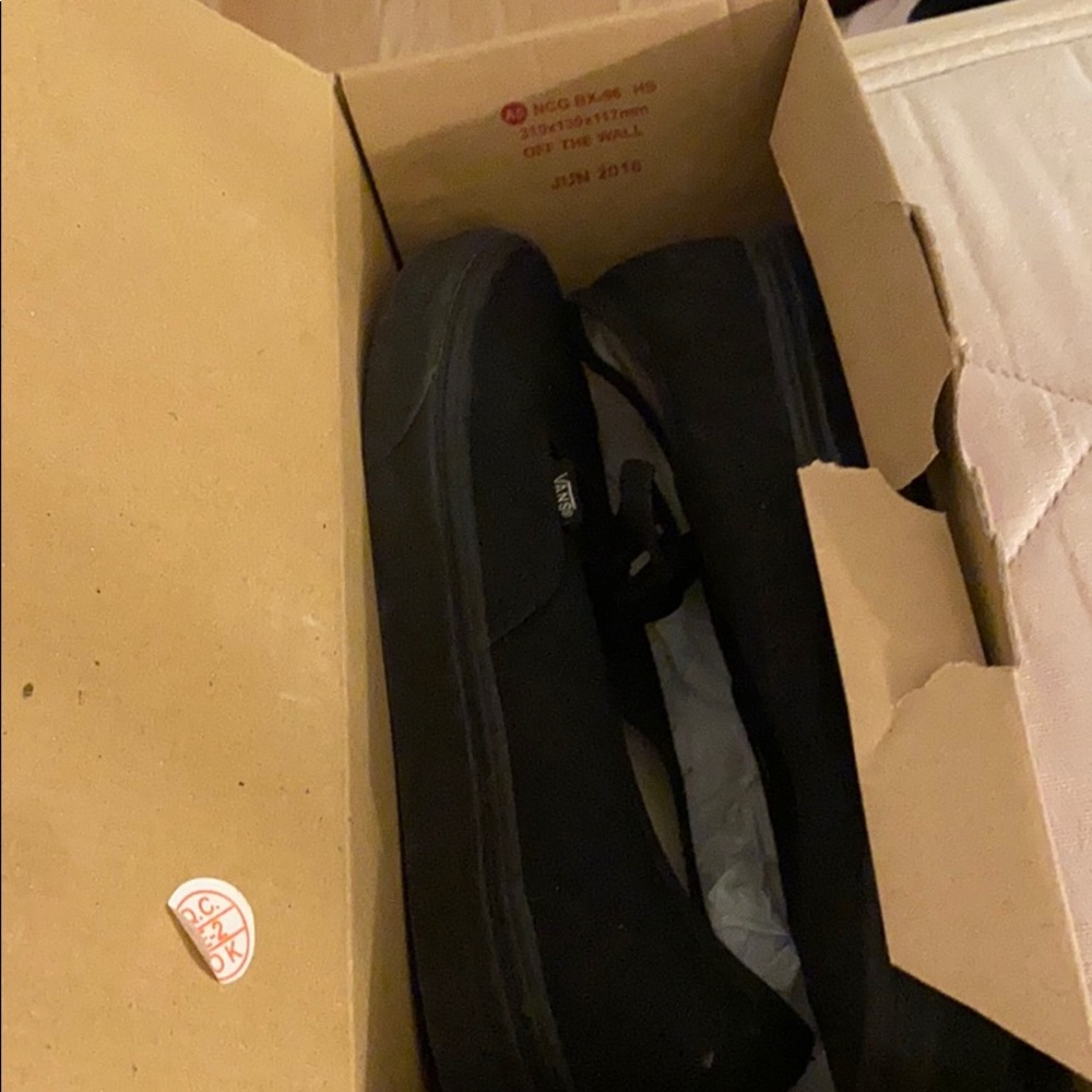 Shoes - Picture 7 of 7